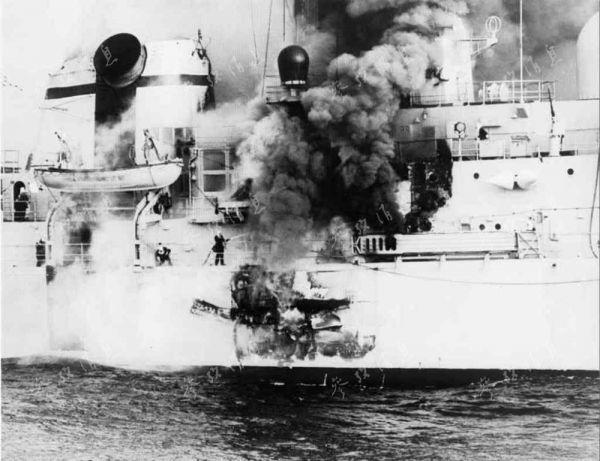 “战斗42”！英国皇家海军42型驱逐舰。(图9)