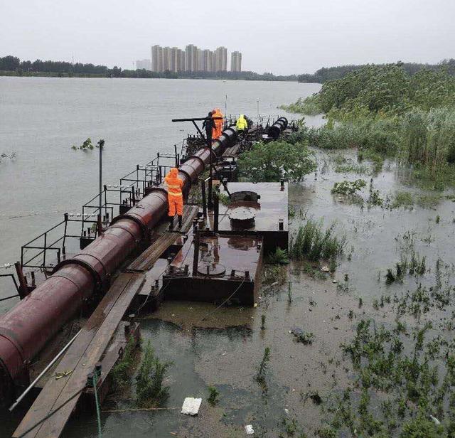 保障汛期优质供水 武汉市东西湖自来水这样做(图2)