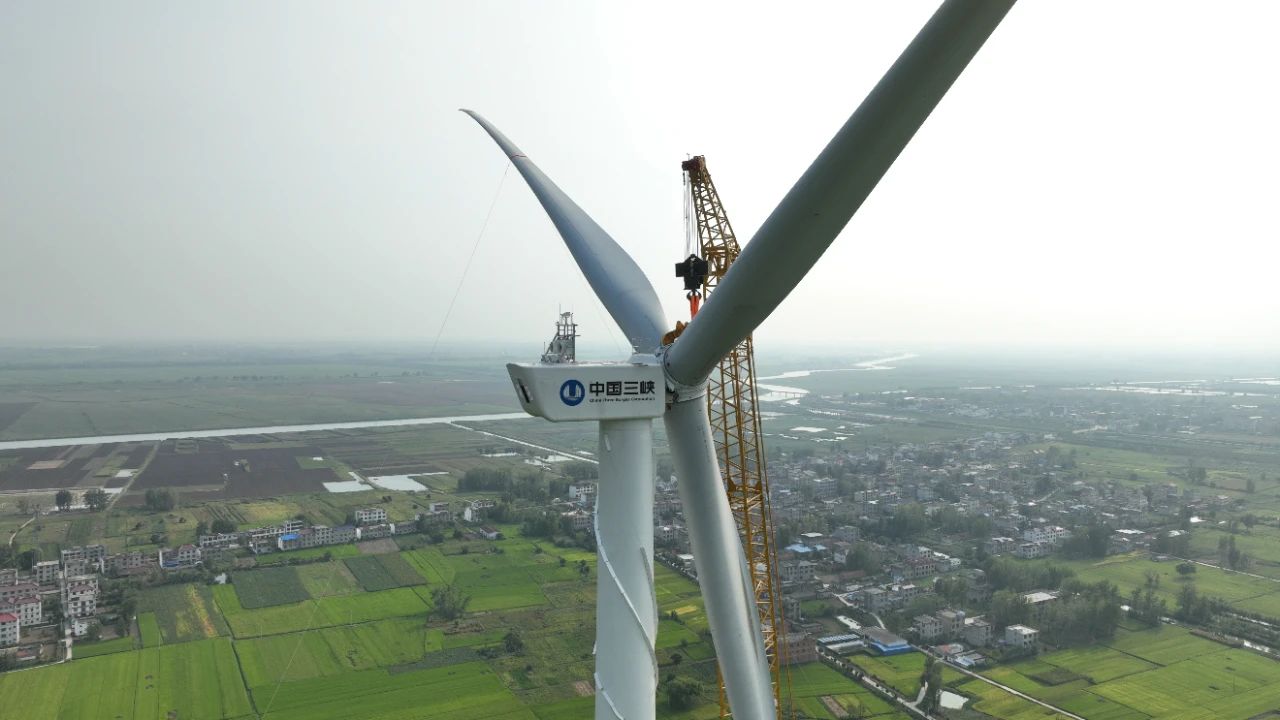 185米！金风科技刷新全球风电塔架高度纪录(图2)